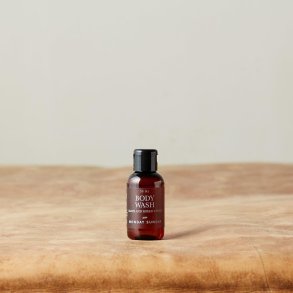 Moments Body Wash in travel size / 50ml