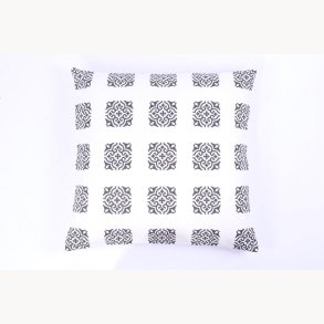 Cushion cover with pattern
