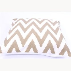 Cushion cover with pattern