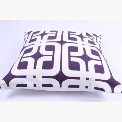 Cushion cover with pattern