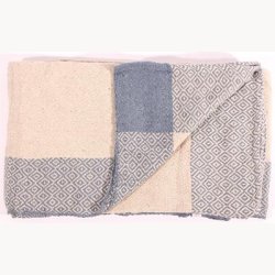 Woven pattern tablecloth - 150 x 260 cm