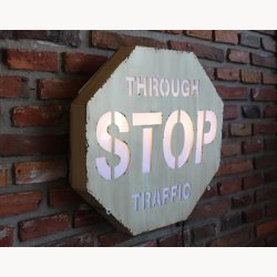 Lys skilt - Through stop traffic