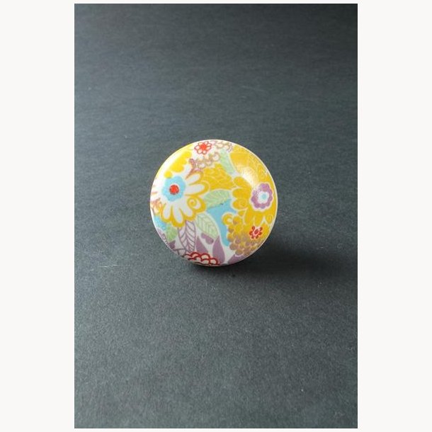 Knob, ceramic