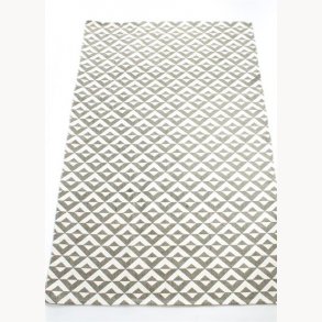 Rug with pattern - 120 x 180 cm